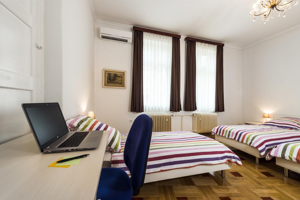 Vila Regina Rooms Карловац Экстерьер фото